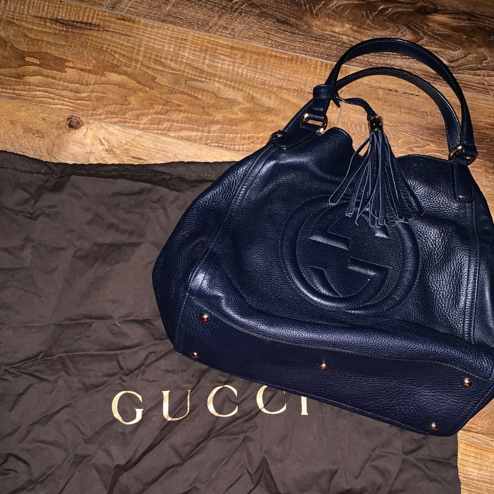 Authentic Gucci shoulder bag